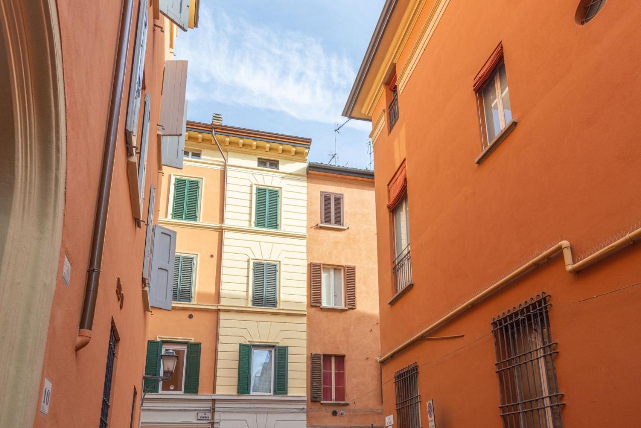 Garisenda, By Short Holidays Apartment Bologna