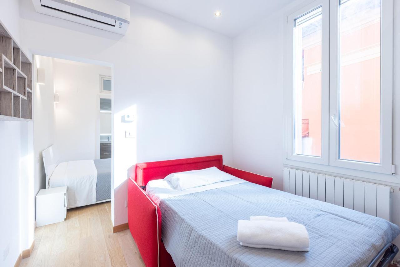 Garisenda, By Short Holidays Apartment